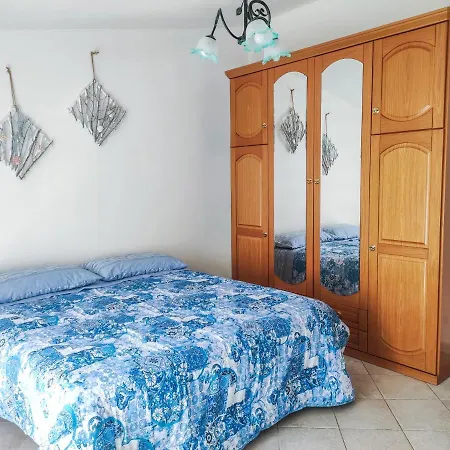A Casa Dello Zio Toto Con Terrazza A Lejlighed