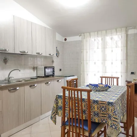 Lejlighed A Casa Dello Zio Toto Con Terrazza A